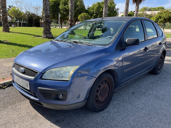 Ford Focus Blue